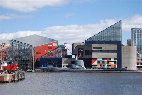 File:National Aquarium In Baltimore.jpg