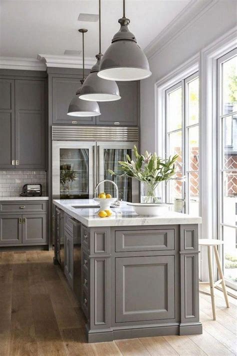 85 Inspiring Farmhouse Kitchen Cabinet Makeover Ideas #farmhousekitchens # ...