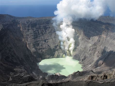 Eruption of Anatahan Volcano - Earth.com eruption of anathan volcano