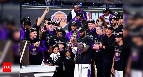 Los Angeles Lakers' 17th NBA title victory party on hold because of ...