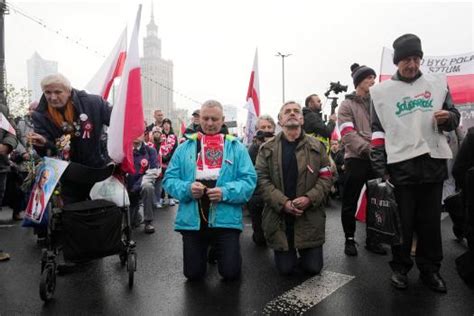 Polish nationalists hold Independence Day march after election loss