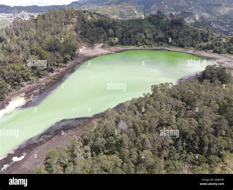 Aerial view of Telaga Warna lake in Dieng Wonosobo, Indonesia Stock Photo - Alamy