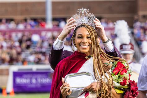 Student Parent Wins Homecoming Queen | Center For Student Parents | Eastern Kentucky University