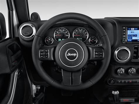 2017 Jeep Wrangler: 158 Interior Photos | U.S. News