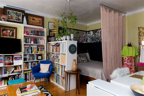 A Tiny 300-Square-Foot Studio Apartment Is a Jewel Box | Studio ...