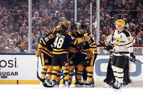 Live updates: Bruins come back for 2-1 victory over the Penguins in ...