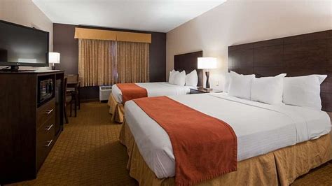 BEST WESTERN FLORA INN $92 ($̶1̶2̶0̶) - Prices & Hotel Reviews - IL