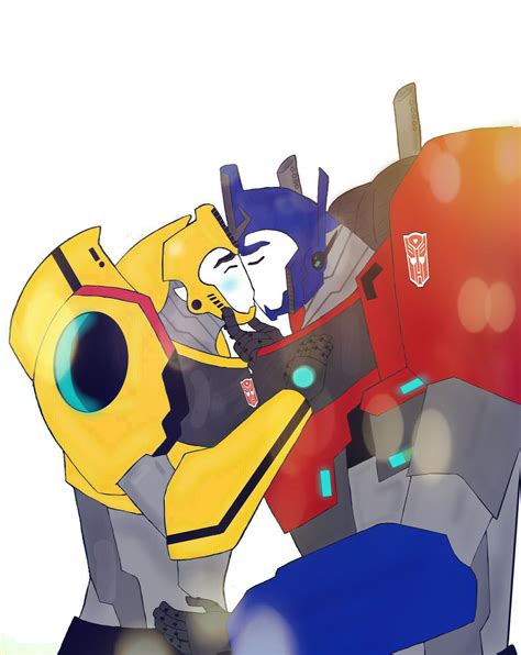 Optimus and Bee by EseGatoEnElTejado on DeviantArt