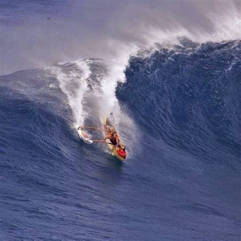 Surfski et Vaa à Huahine: This is canoe surfing