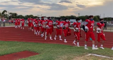 Social Media Reacts To Texas HS Football Team Named Robston 'Cotton Pickers' (TWEETS)