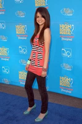 August 14: 'High School Musical 2' Premiere - selenagomez-daily 2817929 ...