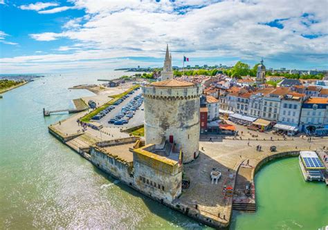 15 Best Things to Do in La Rochelle (France) - The Crazy Tourist