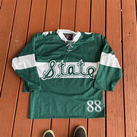 Vintage Michigan state hockey jersey Size large... - Depop