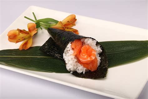 Salmon Hand Roll 1pc – Sushi Village Ottawa ON