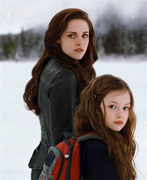 Image - Bella renesmee.jpg - Twilight Saga Wiki