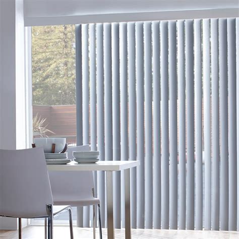 Faux Wood Vertical Blind/FAUX WOOD/VERTICAL/BLINDS/WINDOWS|Bouclair.com