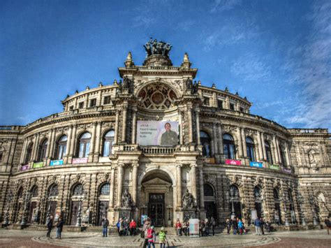 Semperoper Dresden by eperlekvar on DeviantArt