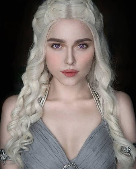 [NO SPOILERS] Daenerys Targaryen Cosplay by sladkoslava : r/gameofthrones