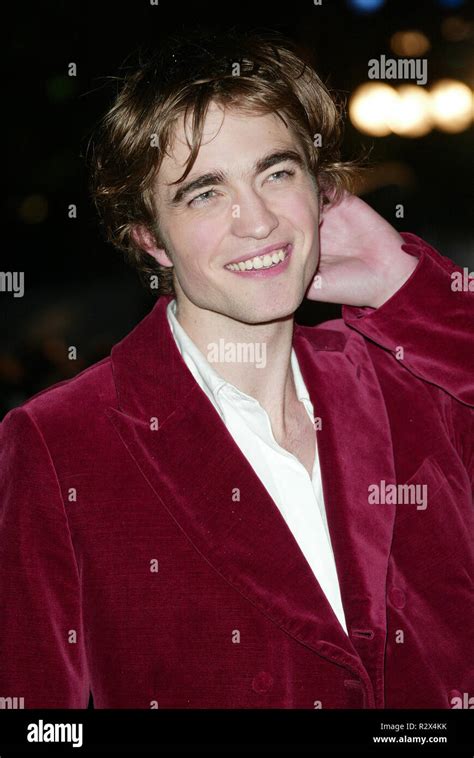 ROBERT PATTINSON HARRY POTTER & THE GOBLET OF FIRE FILM PREMIER ODEON ...