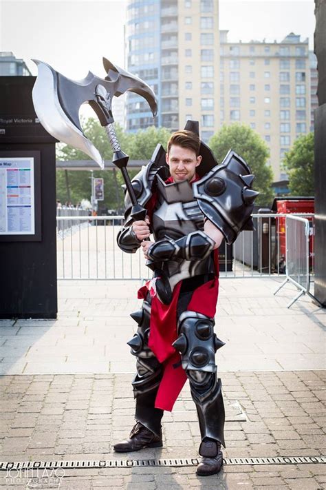 Darius - #LeagueOfLegends | Video game cosplay, Best cosplay, League of legends