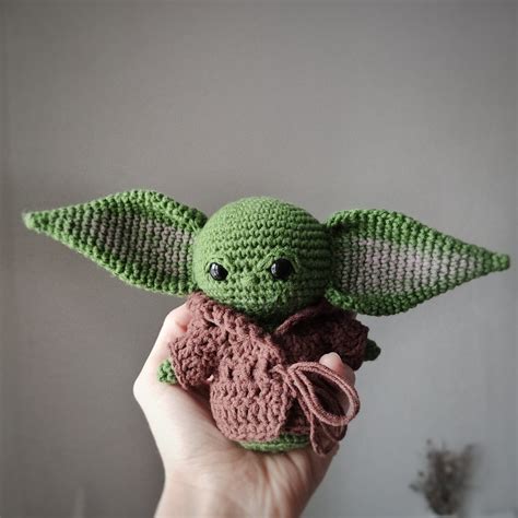 Baby Yoda Small Crochet Pattern - Amelia's Crochet