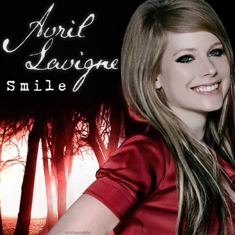 Avril Lavigne smile beautiful pictures