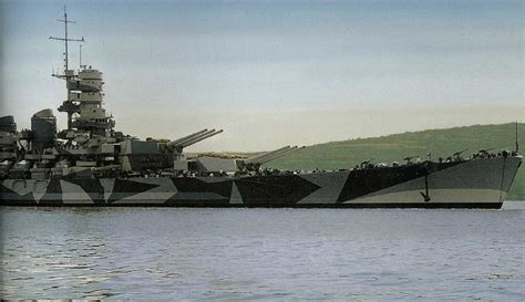 Colorized photo of battleship Roma camouflage (late 1942) : WorldOfWarships