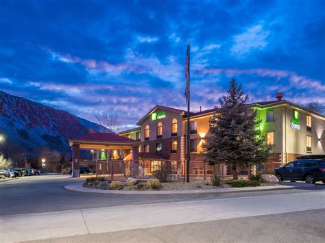 Glenwood Springs Hotel - Holiday Inn Express Glenwood Springs, CO