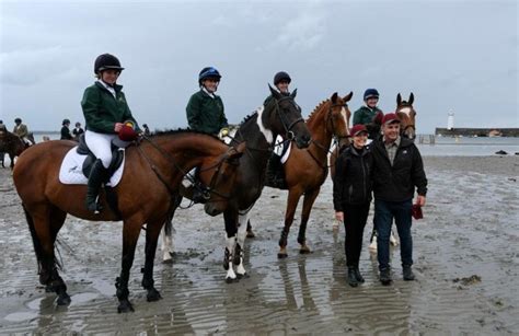 Donaghadee Beach Team Relay 2022 - Hoofpick Life