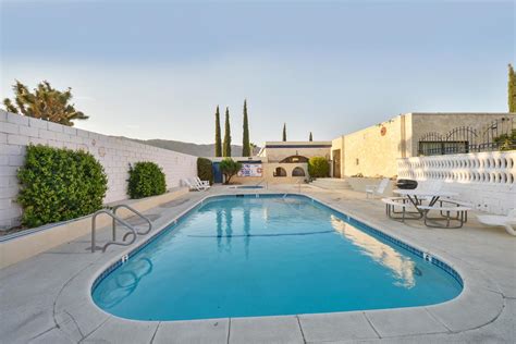 Americas Best Value Inn & Suites Yucca Valley, CA - See Discounts