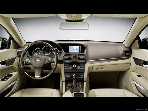 Mercedes-Benz E-Class Cabriolet - Interior | Caricos