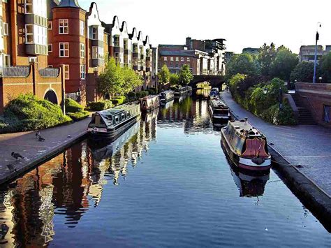 6 of the Best Canal Walks in the UK