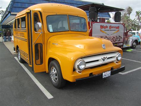 Ford School Bus F-600 - 1953 | From Grants, NM Indian Reserv… | Flickr