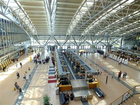 Flughafen Hamburg: Terminal 2 auf, Passagierzahlen steigen