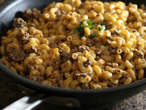 18 Easy Ground Beef Recipes To Make With 5 Ingredients (Or Fewer!)