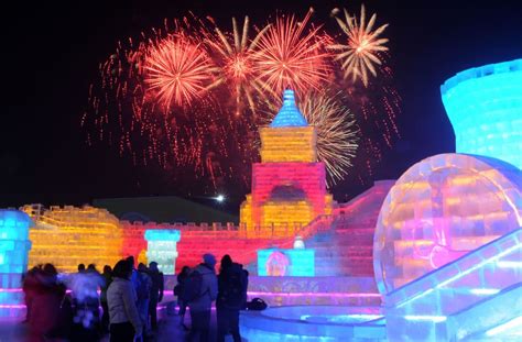 Harbin International Snow and Ice Festival 2017 - Chinese Ice City Glows at Night