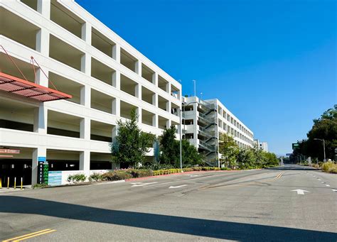 Housing Tours - Housing and Residential Engagement | CSUF