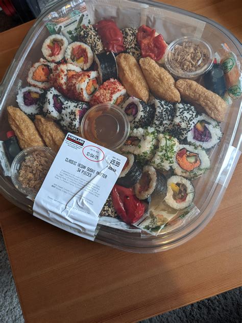 Costco vegan sushi platter! So gooood and so cheap for the amount you get!! : r/veganuk