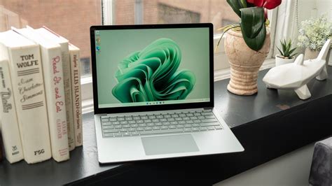 Microsoft Surface Laptop 5 Review: A Solid but Unremarkable Upgrade - CNET