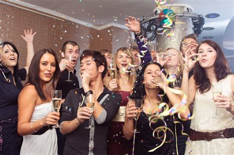 10 Tips for Organising Office Parties | DetectorPRO