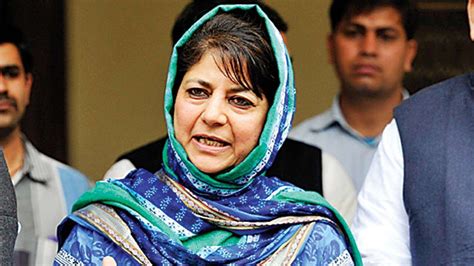 SC allows Mehbooba Mufti's daughter to meet her in Kashmir