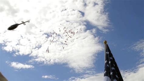 Berlin Airlift 'Candy Bomber' still dropping sweets from the sky after ...