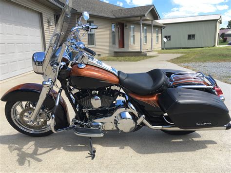 2005 Harley-Davidson® FLHRS/I Road King® Custom (black), Carterville, Illinois (669881 ...