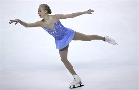 Bradie Tennell captures national women's figure skating title