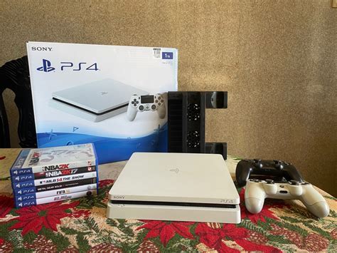 PS4 Slim Glacier White [DEFECTIVE], Video Gaming, Video Game Consoles ...