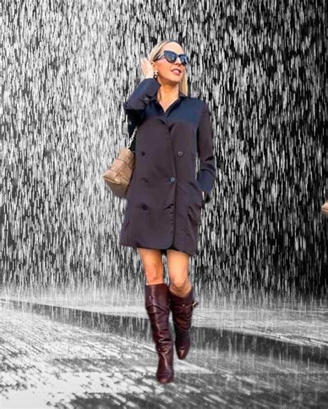 15 practical and stylish rainy day outfit ideas to copy from celebs ...