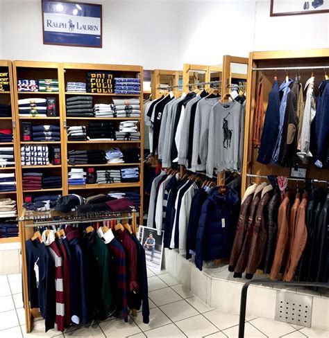 Vêtements de grandes marques à Saint-Brieuc : le magasin de prêt-à ...