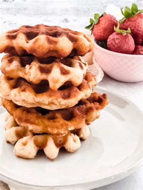 Liege Waffle Recipe - TastyAZ