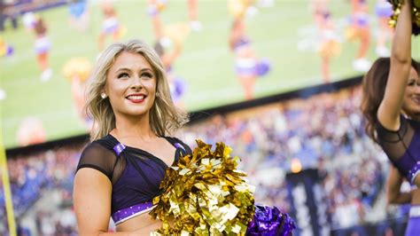 Ravens Cheerleaders: Preseason Week 3