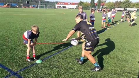 TOUCH RUGBY DRILLS: Roll ball - YouTube